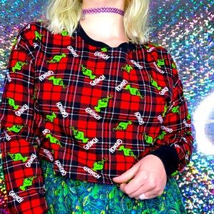 💚Grinch plaid crop top💚